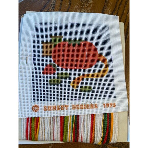 Sunset Designs Needle Pointers Pincushion Needlepoint Kit #5396 1975 Complete Wi - Picture 2 of 2